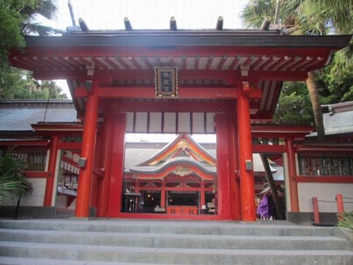 青島神社・門