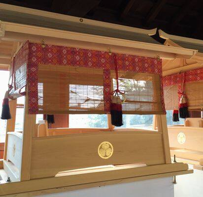 広島東照宮 葵の御紋入かご