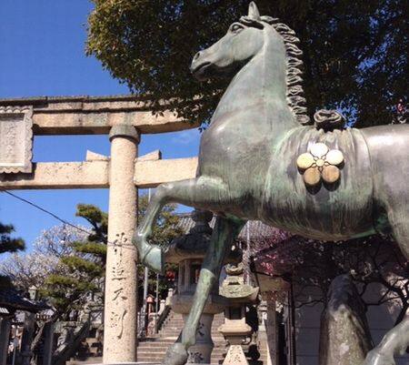 廿日市天満宮・鳥居と馬