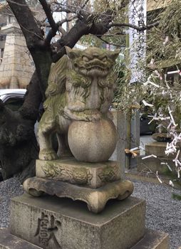 白神社・狛犬