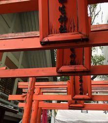 白神社・稲荷神社の鳥居
